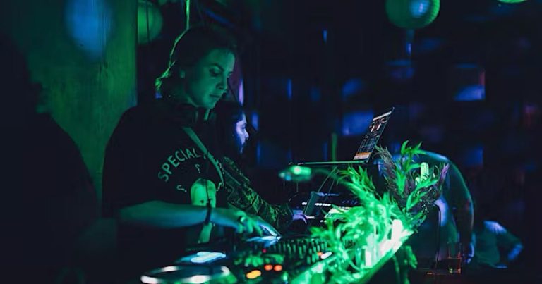 The Best Live Music Venues In Auckland